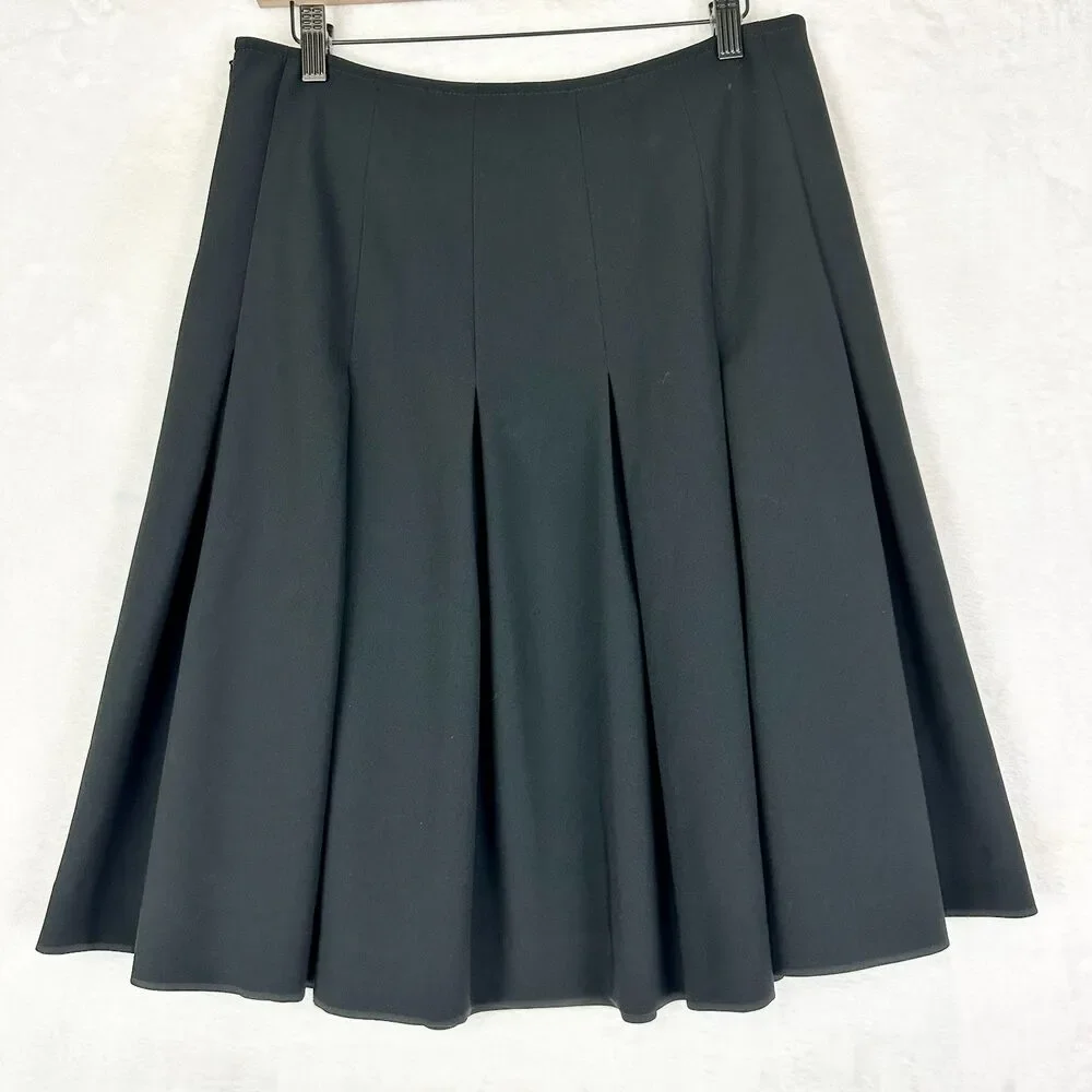 St John Pleated Midi Skirt Size 8 Black Below The Knee A-Line Inverted Pleat